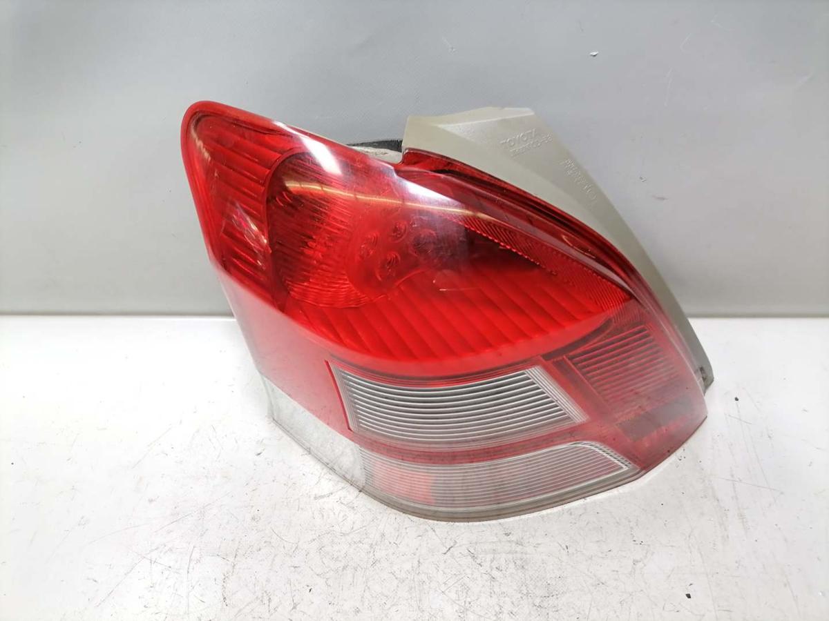 Toyota Yaris original Rücklicht Rückleuchte Schlussleuchte links Facelift Bj.2011